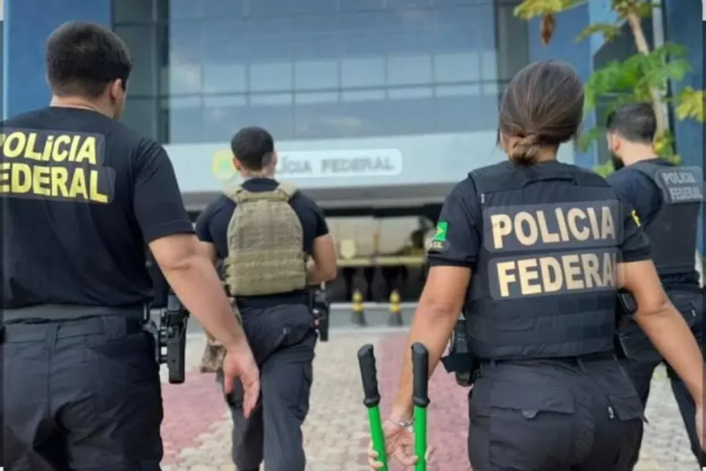 PF investiga esquema de diplomas falsos e cumpre mandados no Amapá