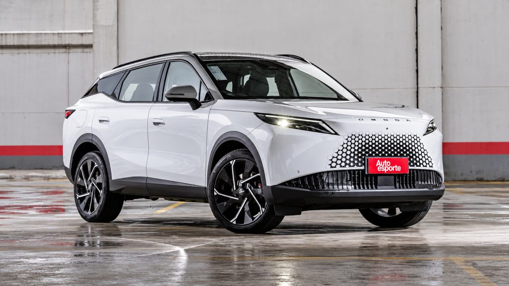 Omoda 7 terá versão híbrida sem recarga na tomada em 2027 com bateria de 5 kWh e alcance estimado de até 1.500 km Omoda 7 terá versão híbrida sem recarga na tomada em 2027 com bateria de 5 kWh e alcance estimado de até 1.500 km