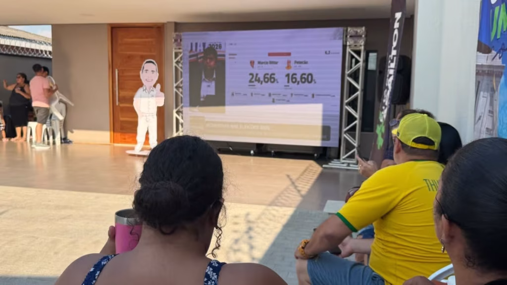 Eleitores acompanham resultado das eleições em tempo real pelo ac24horas