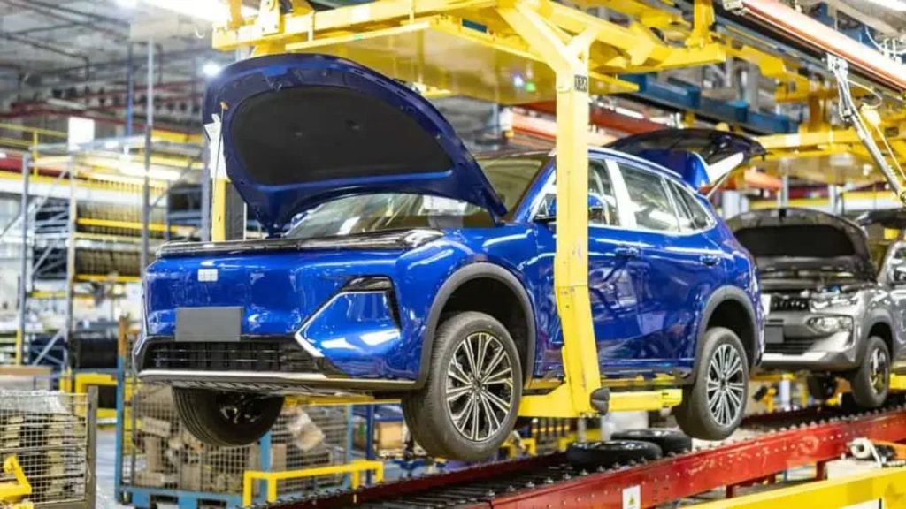 Renault prepara virada no Brasil após admitir atraso na eletrificação, une forças com a Geely para desenvolver carros híbridos, elétricos e flex e tenta repetir por aqui uma transformação que já fez dois em cada três veículos vendidos pela marca na Europa serem eletrificados