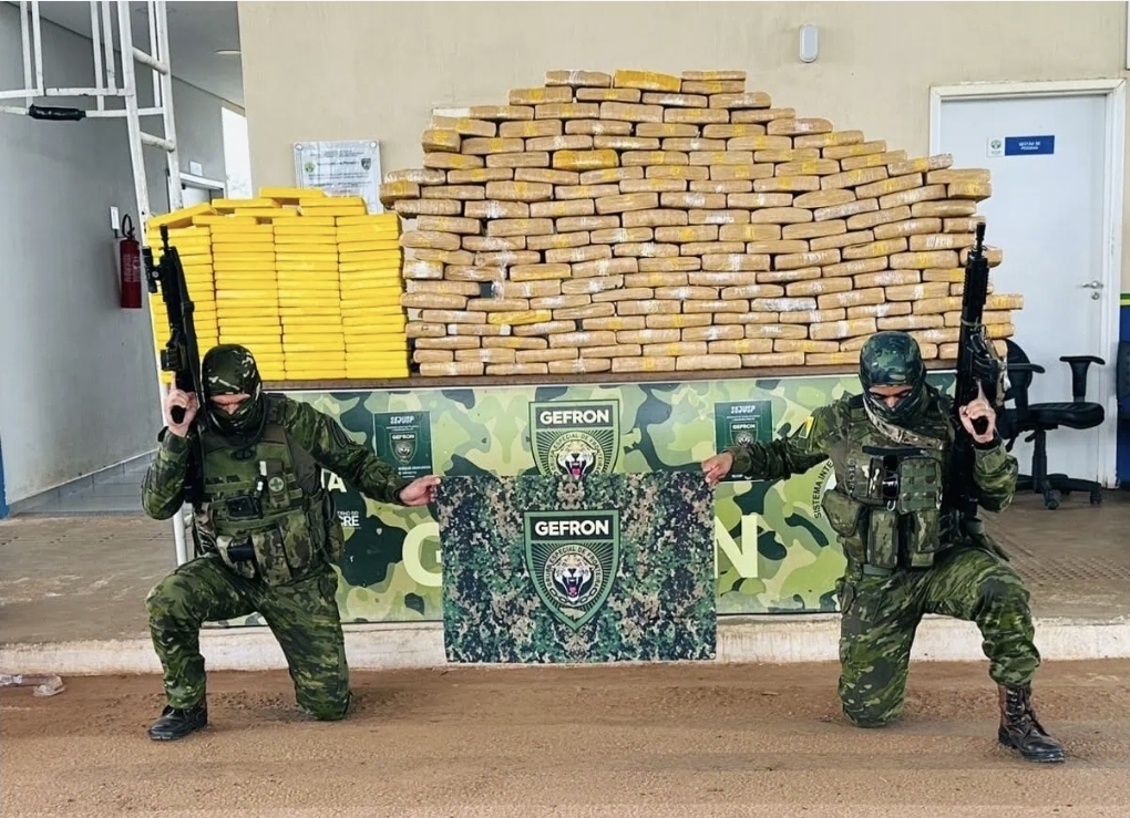 Cerca de 432 armas e 1.080 quilos de drogas já foram apreendidos em 2026 no Acre