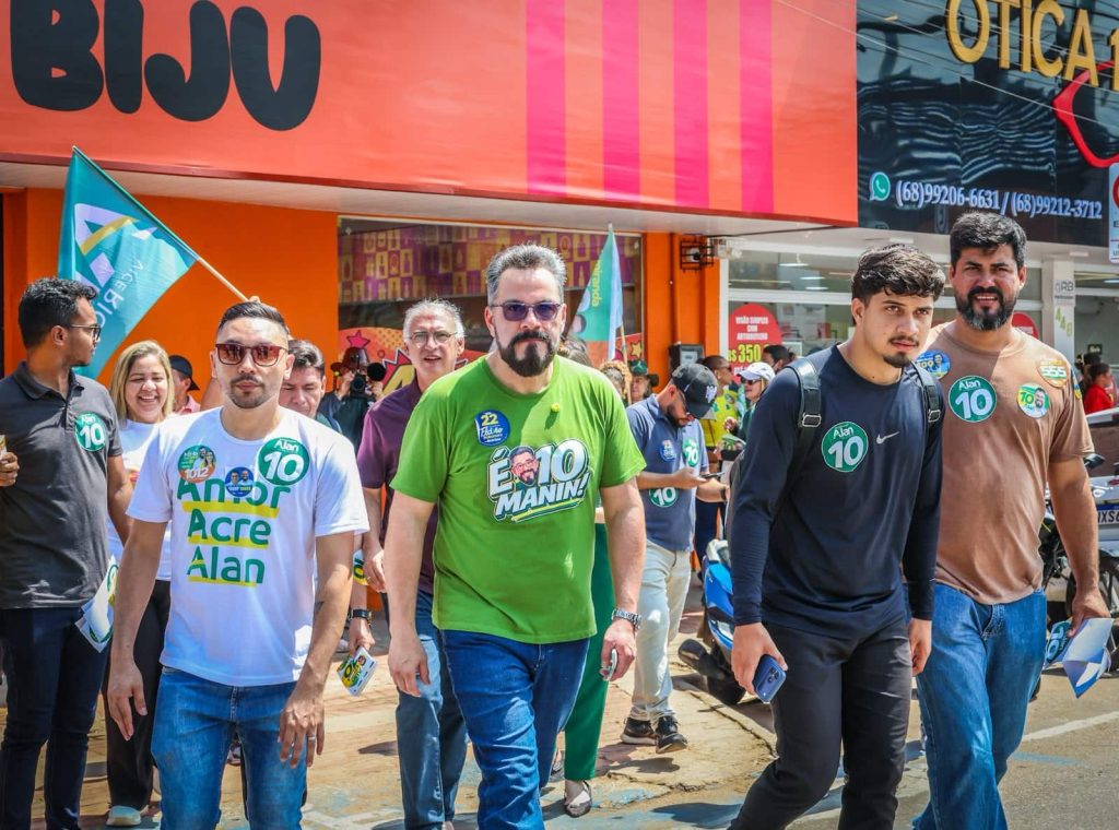 Alan Rick percorre comércio ao lado de aliados e pede votos na reta final