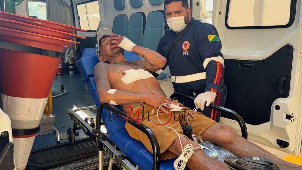 Homem é esfaqueado três vezes durante discussão no Parque da Maternidade Homem é esfaqueado três vezes durante discussão no Parque da Maternidade