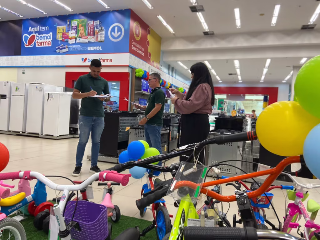 Em Rio Branco, Procon-AC faz fiscalização preventiva no comércio para o Dia das Crianças Em Rio Branco, Procon-AC faz fiscalização preventiva no comércio para o Dia das Crianças