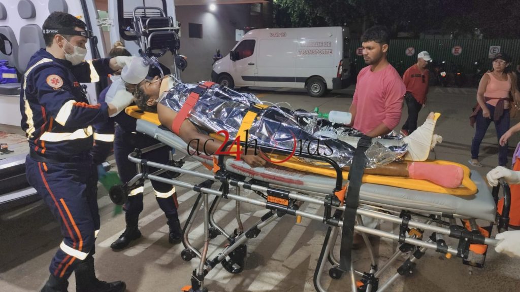 Jovem de 18 anos que se envolveu em acidente em Porto Acre morre na UTI do Pronto-Socorro de Rio Branco Jovem de 18 anos que se envolveu em acidente em Porto Acre morre na UTI do Pronto-Socorro de Rio Branco