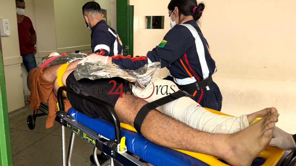 Colisão entre carro e moto mata jovem de 22 anos e deixa irmão de 12 em estado gravíssimo em Rio Branco Colisão entre carro e moto mata jovem de 22 anos e deixa irmão de 12 em estado gravíssimo em Rio Branco