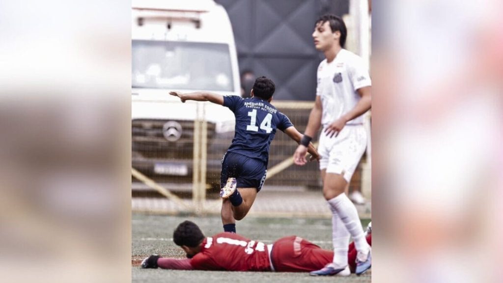 João Victor marca gol contra o Santos na estreia do Paulista Sub-17