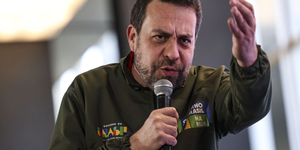 Ministro pede prisão de PM que atropelou motociclista em SC Ministro pede prisão de PM que atropelou motociclista em SC