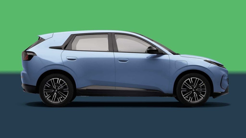 Quem procura um elétrico de R$ 130 mil ganha o Arcfox T1, da BAIC, que roda 283 km e mira o BYD Dolphin