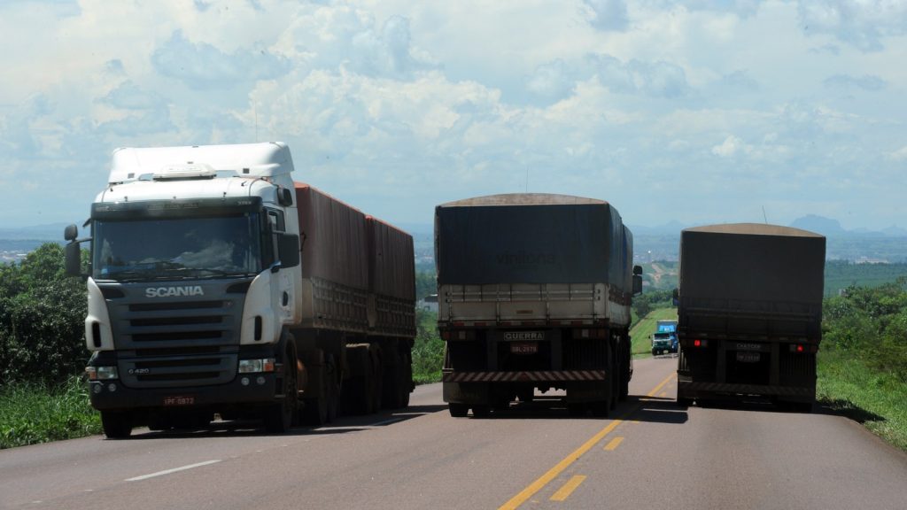 Pedágio da BR-163 entre Mato Grosso e Pará vai para quem cobrar menos: leilão de 12 de novembro decide quem fica com R$ 10,8 bilhões em investimentos Pedágio da BR-163 entre Mato Grosso e Pará vai para quem cobrar menos: leilão de 12 de novembro decide quem fica com R$ 10,8 bilhões em investimentos