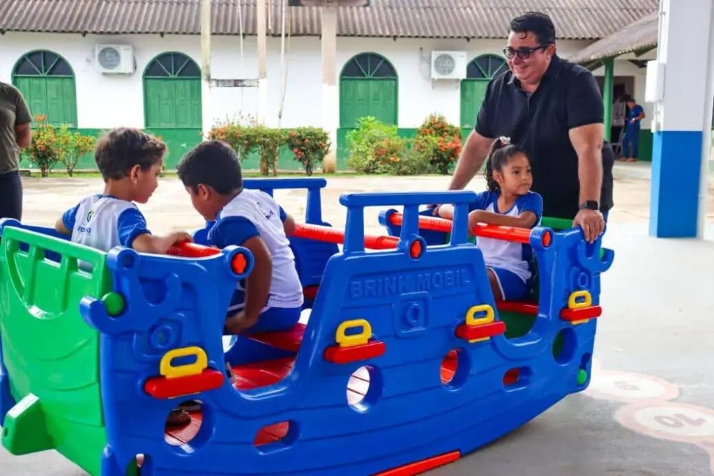 Brasileia lança prêmio de R$ 15 mil para gestão escolar em 2026