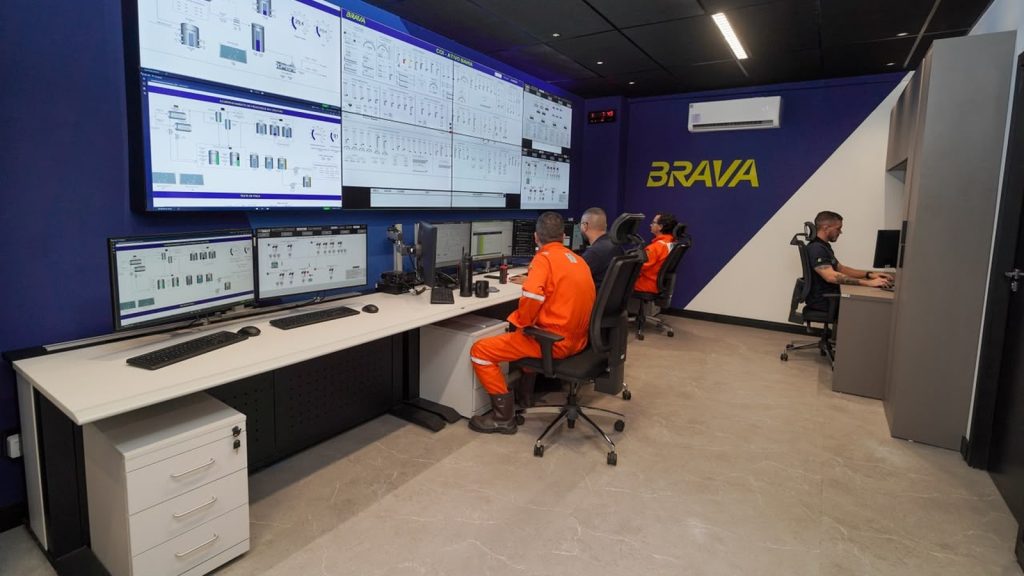130 poços, 12 estações e 4 drones vigiados de um centro só em Candeias: Brava abre na Bahia seu segundo centro de operações, mas cobre área 15 vezes menor que a do polo do Rio Grande do Norte 130 poços, 12 estações e 4 drones vigiados de um centro só em Candeias: Brava abre na Bahia seu segundo centro de operações, mas cobre área 15 vezes menor que a do polo do Rio Grande do Norte