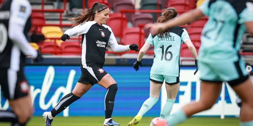 Fifa anuncia EUA como sede da 1ª Copa do Mundo de Clubes Feminina Fifa anuncia EUA como sede da 1ª Copa do Mundo de Clubes Feminina