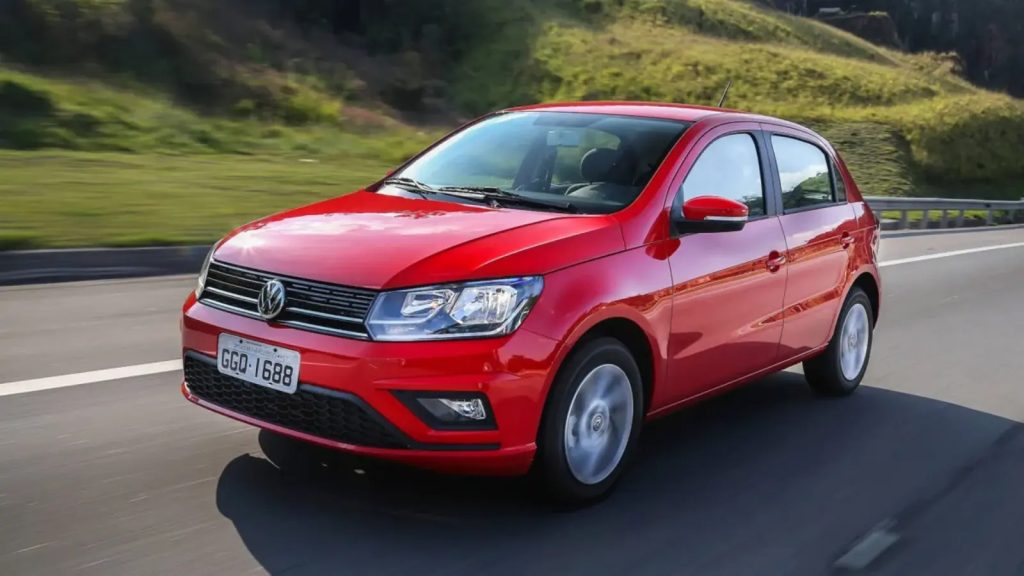Volkswagen Gol continua dominando as ruas do Brasil, lidera em grandes capitais e supera carros que ainda são fabricados