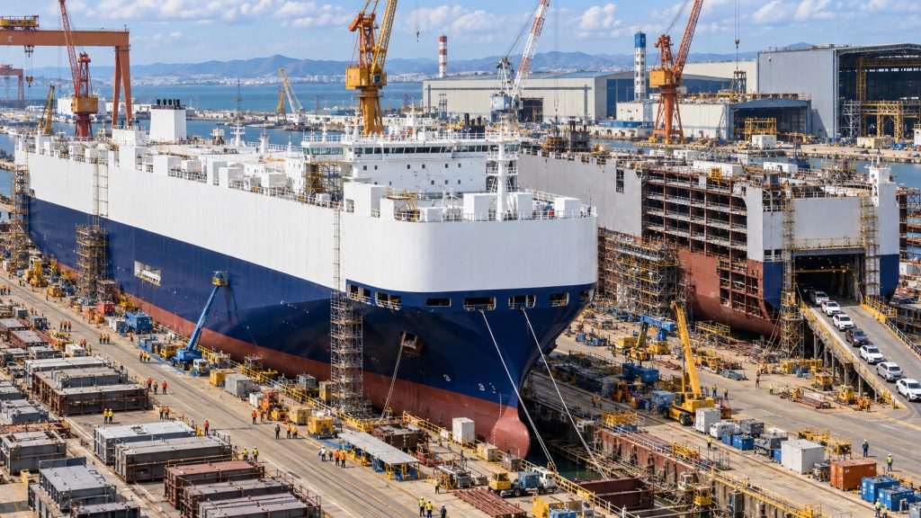 China recebe encomenda de dois navios capazes de transportar 7.100 automóveis cada, amplia contrato com empresa norueguesa para seis embarcações e programa novas entregas até 2030