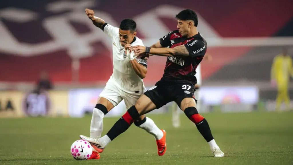 Athletico-PR e Atlético-MG empatam em jogo emocionante pelo Brasileirão