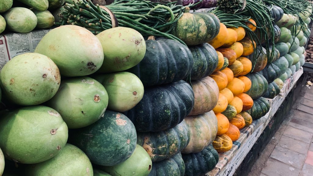 Preço mundial dos alimentos volta a subir em setembro, atinge 136 pontos, açúcar dispara 6,1%, cereais avançam 5,1% e óleos ficam 18,3% mais caros em um ano