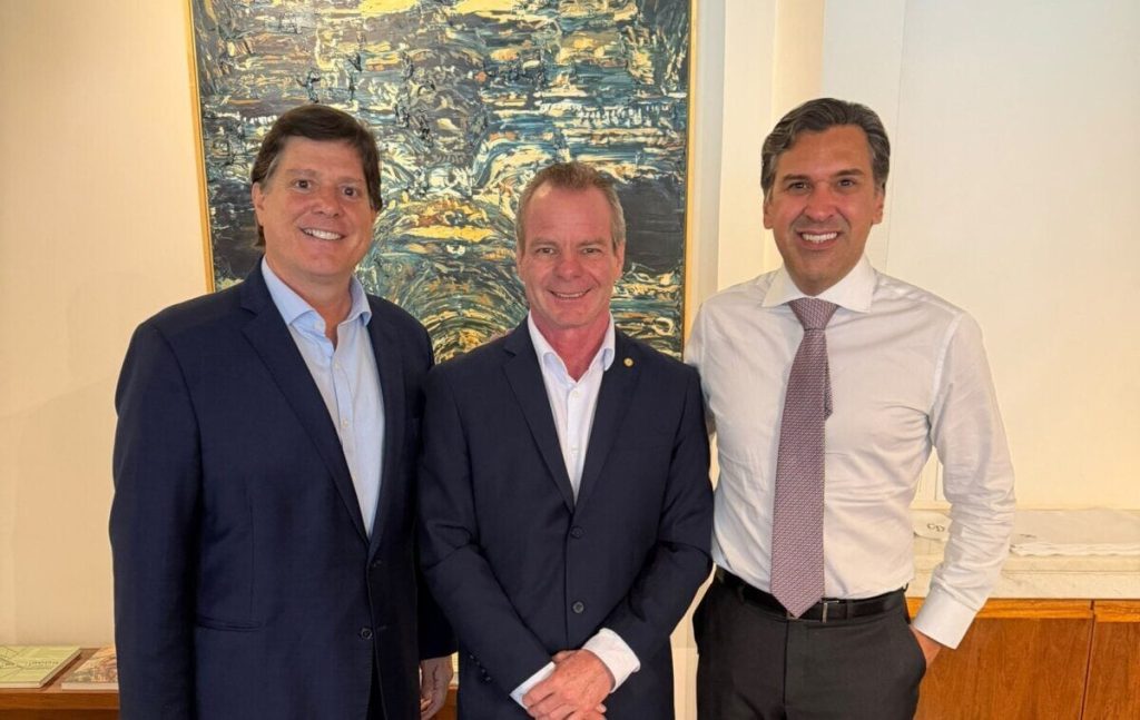 Pedro Longo se reúne com Hugo Motta e líderes do MDB em Brasília