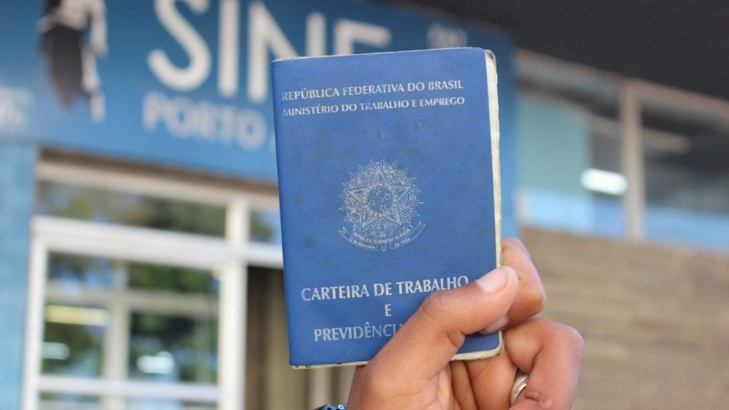 Vagas de emprego no RS têm maioria sem exigência de experiência