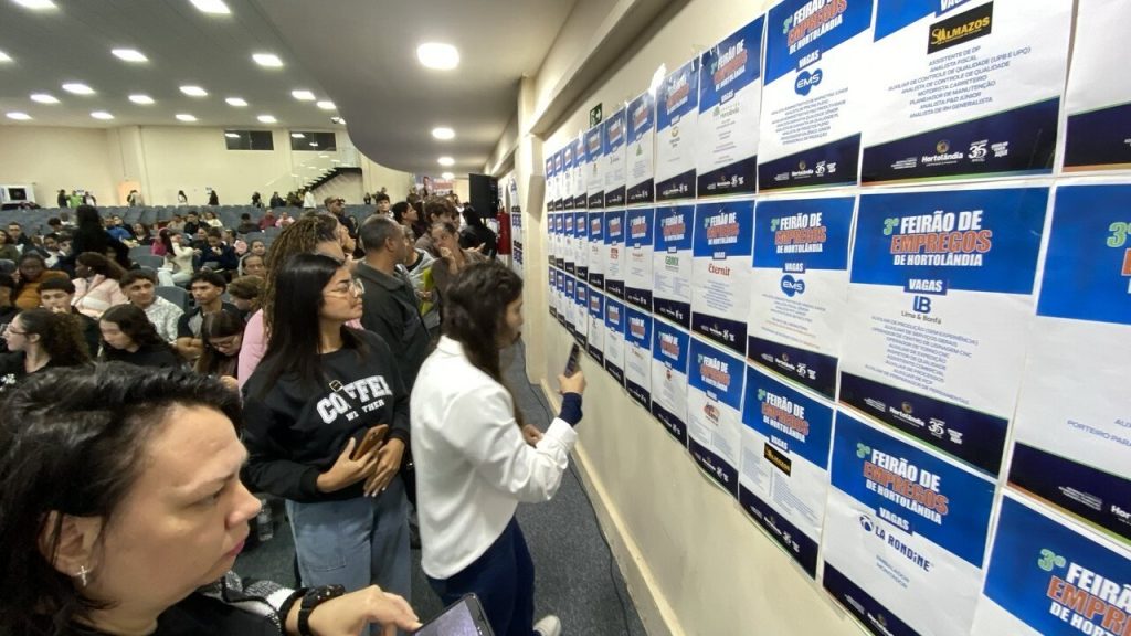Feirão de Empregos de Hortolândia tem 2 mil vagas em 60 empresas nesta terça-feira, 27 de outubro de 2026, e quem não tiver currículo impresso consegue imprimir no próprio evento