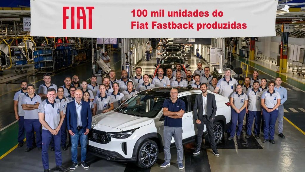 Quem quer um Fiat Fastback não vai ver o SUV sair de linha tão cedo: o modelo, que vendeu mais de 57 mil unidades em 2025 e passa de 40 mil neste ano, vai conviver com o Grizzly em outra faixa de preço