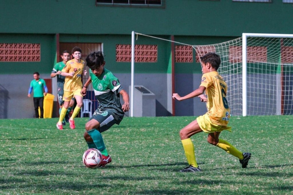 Flamenguinho e Chapecoense avançam nos pênaltis no Estadual Sub-15