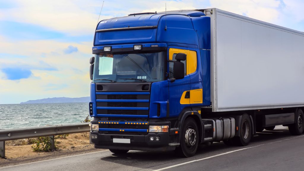Frete mínimo muda no Brasil após diesel S10 alcançar R$ 7,33 por litro Frete mínimo muda no Brasil após diesel S10 alcançar R$ 7,33 por litro