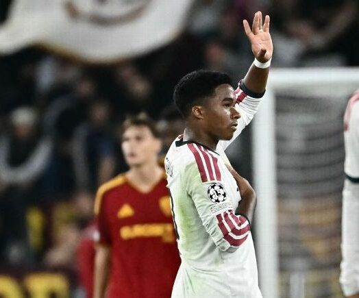 Com brilho de Endrick, Real Madrid faz 3 gols na reta final e vira sobre a Roma Com brilho de Endrick, Real Madrid faz 3 gols na reta final e vira sobre a Roma