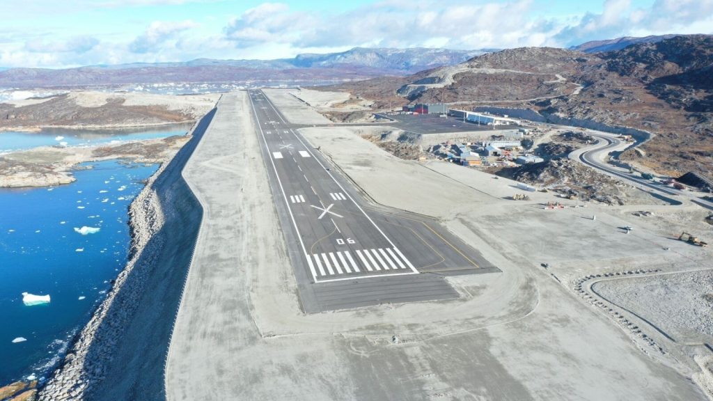 Ilulissat, cidade da Groenlândia, troca pista de 845 metros por uma de 2.200 e, em 29 de outubro, ganha voo direto de Copenhague em jato A330neo Ilulissat, cidade da Groenlândia, troca pista de 845 metros por uma de 2.200 e, em 29 de outubro, ganha voo direto de Copenhague em jato A330neo