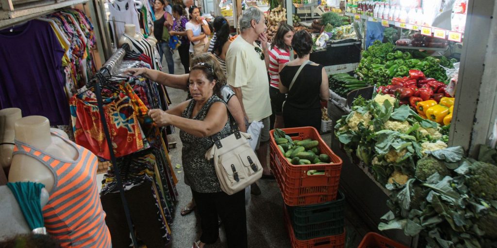 Cortes em auxílios sociais podem gerar retração em cidades do interior