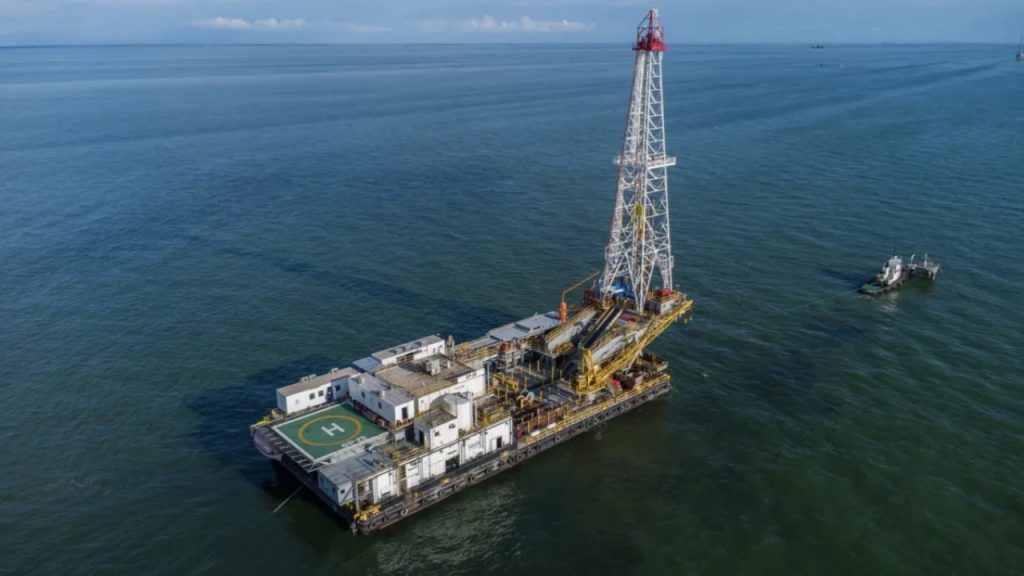 Após mais de 15 anos, Venezuela recebe duas sondas petrolíferas de 1.500 hp e prepara outras 11 unidades para reativar poços e superar 1 milhão de barris de petróleo por dia 