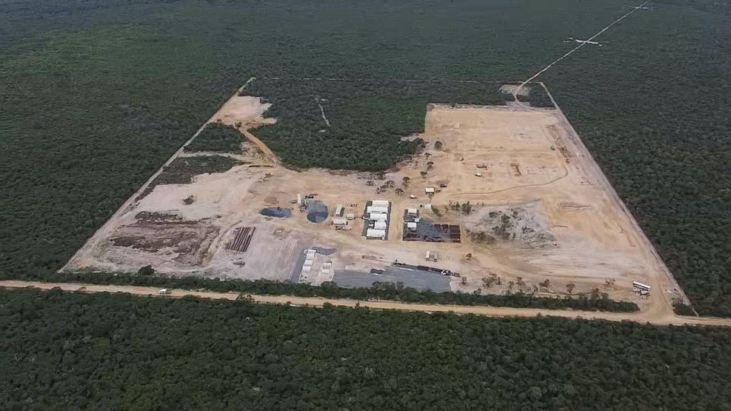 Montadores de torre do linhão Serra Dourada já ergueram todas as estruturas do trecho Sul, entre Barra, Correntina e Arinos (MG): as 5 linhas de 500 kV e 1.097 km da ISA Energia chegam a 64% e devem ser energizadas em março de 2029 Montadores de torre do linhão Serra Dourada já ergueram todas as estruturas do trecho Sul, entre Barra, Correntina e Arinos (MG): as 5 linhas de 500 kV e 1.097 km da ISA Energia chegam a 64% e devem ser energizadas em março de 2029