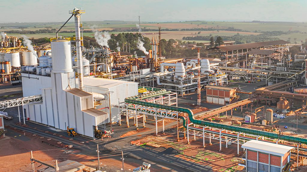 Nova fábrica com capacidade para 250 mil toneladas de açúcar por ano muda a estratégia de uma usina que também produz etanol em São Paulo
