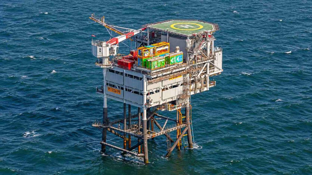 Plataforma offshore produz hidrogênio verde com água do mar e energia eólica a 13 km da costa dos Países Baixos