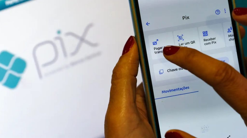 Boleto com QR Code Pix chega em 1º de fevereiro de 2027, mas só se o banco quiser: pagou pelo código de barras, o Pix é recusado, e o valor pago em duplicidade volta em 24 horas