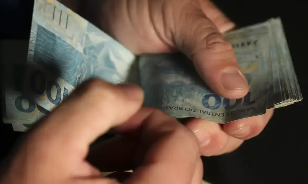 Governo do Acre assegura pagamento do 13º salário e garante fornecedores essenciais
