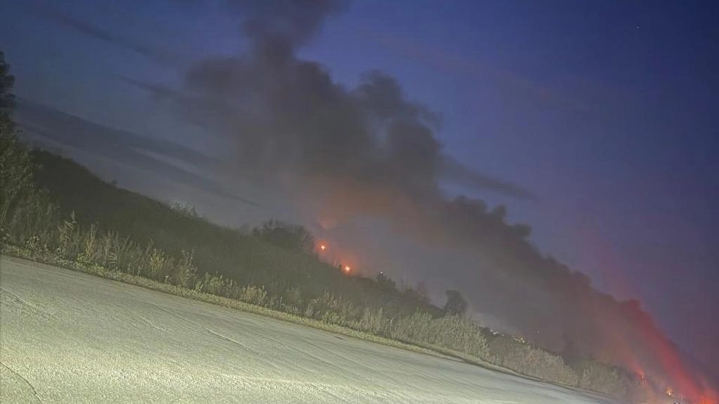 Refinaria de Salavat concentra mais de 150 produtos, mas explosões ameaçam complexo capaz de processar 10 milhões de toneladas de hidrocarbonetos por ano