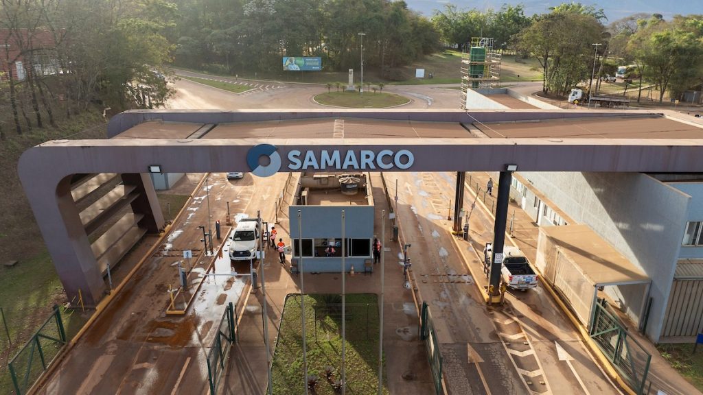 Samarco produz 4,3 milhões de toneladas no 3º trimestre de 2026, o maior volume desde a retomada, mas vende 5% menos que um ano antes
