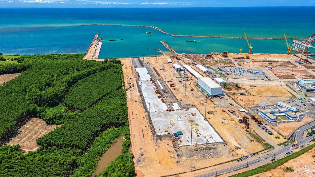 Terminal de Aracruz terá cais de 750 metros para navios de até 366 metros, com R$ 1,119 bilhão aprovado pelo Fundo da Marinha Mercante Terminal de Aracruz terá cais de 750 metros para navios de até 366 metros, com R$ 1,119 bilhão aprovado pelo Fundo da Marinha Mercante