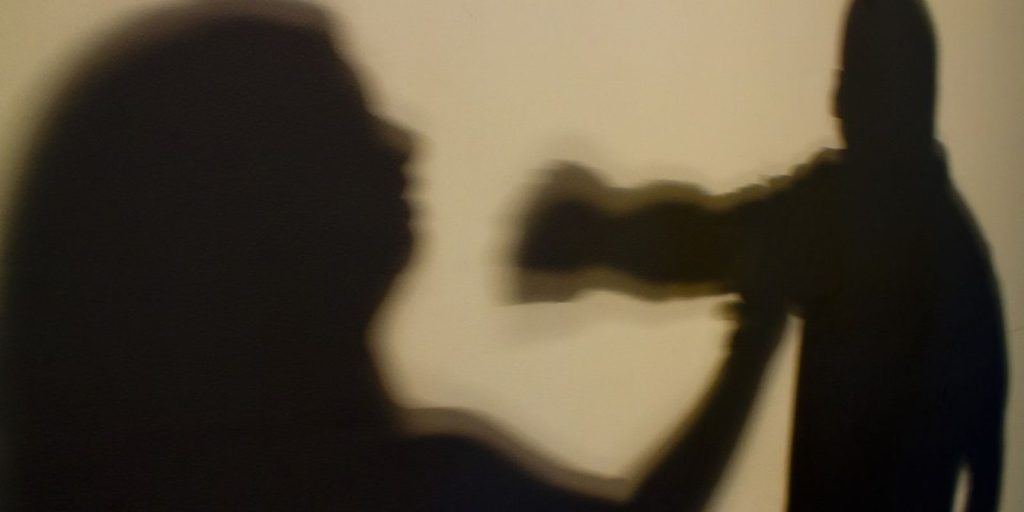 Justiça do Rio condena homens por estupro coletivo de jovem de 17 anos Justiça do Rio condena homens por estupro coletivo de jovem de 17 anos